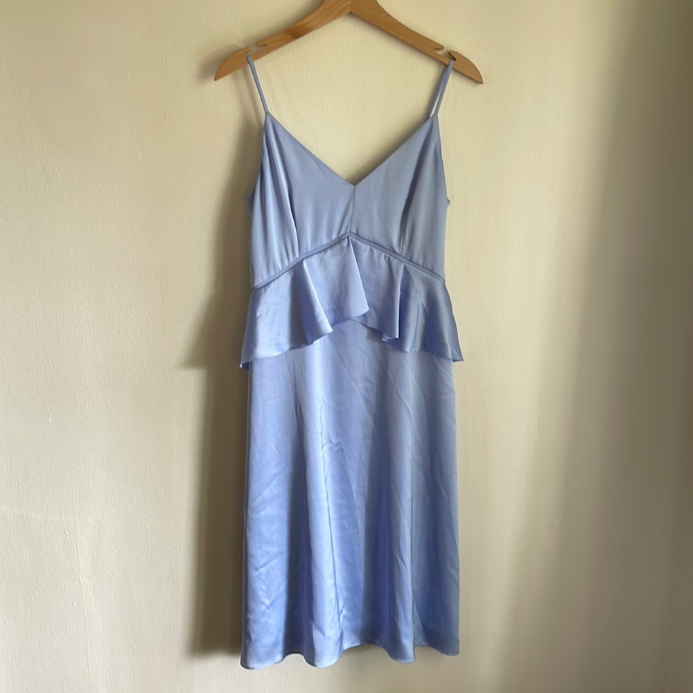 Beautiful light blue BANANA REPUBLIC satin dress!!❤️‍🔥